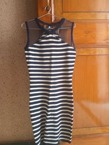 sale !!blue white strip dress 👗