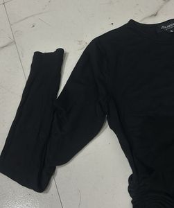 Full sleeve top