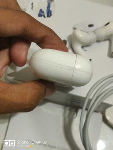 Apple AirPods Pro 2nd Gen