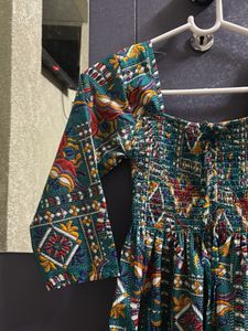 Girls' Green Patterned Top