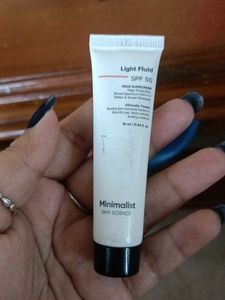 Minimalist Light Fluid SPF 50