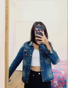 New Jeans Jacket.. Fits For Size Small &amp; Medium