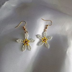Beaded Flower Earring 🌼🌼
