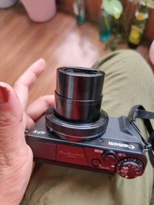 Canon G7x Mark ii vlogging camera