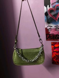 Green Crocodile-patterned Bag