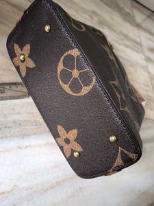 SALE 🆕🎄🎅Stylish Brown Patterned Handbag