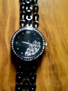 Elegant Black Chain Watch