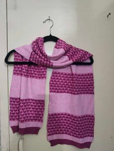 Pink Heart Pattern Scarf