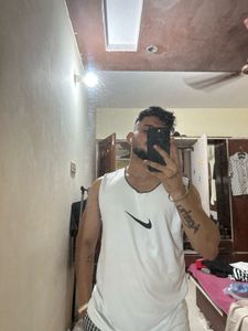 Only White Sandos M XL Size