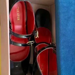 ( Mary Janes ) THEATER Kelly Shoes