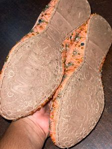 Peach Embroidered Juttis