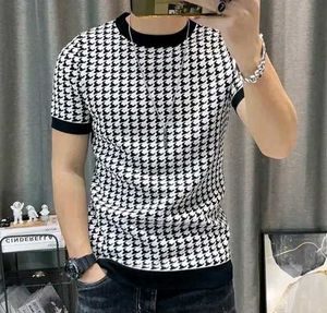 🔥 Houndstooth T Shirt 🤝🏻🎽