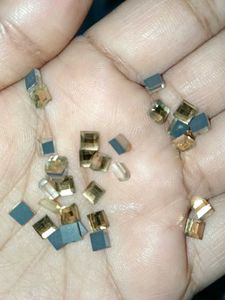 Kundan Stones