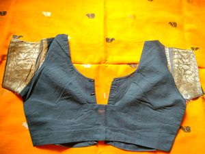 Yellow Saree With Blouse