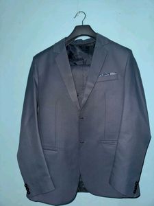Men&#39;s Grey 3 Piece Suit