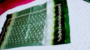 Emerald Green Embellished Silk Sare2