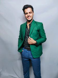 Green Colour Blazer, Size: Small, Model Height: 5ft 3 Inch