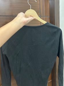 Black sweet heart neck top