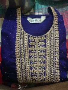 Elegant Blue Embroidered Kurta