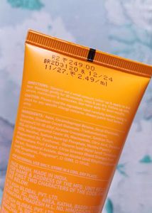 Dot&amp;Key Vit C+E Sunscreen + Facewash Combo