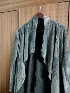 SALE 🛍️ Grey Velvet Fur Shrug