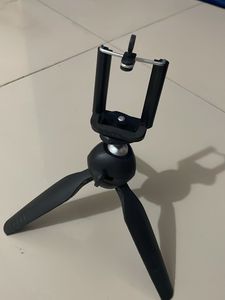 Cable, selfie stick and mini tripod