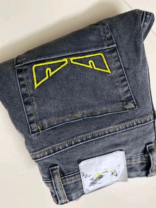 Trendy Grey Shaded Jean 🖤🤍🖤