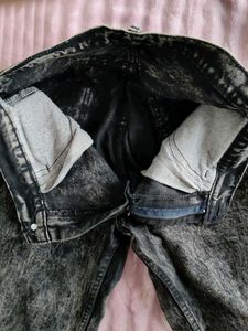 ACID WASH BLACK BOYFRIEND JEANS