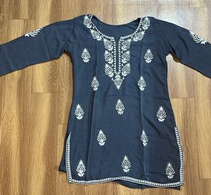 WOMEN SHORT KURTI