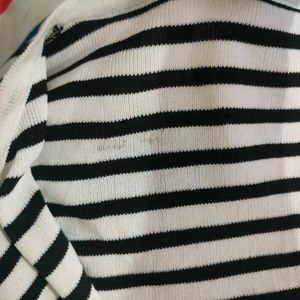 black n white sweater top