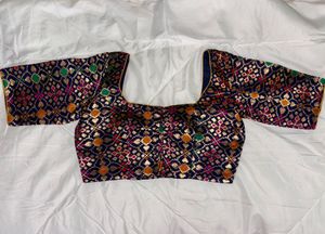 Banarasi Work Blouse – Front Hook
