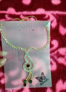 Elegant Crystal Necklace