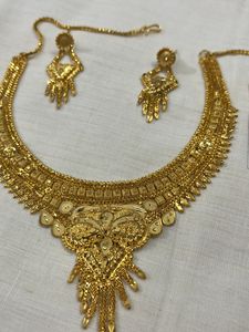 Gold Polish necklace Set With Earrings