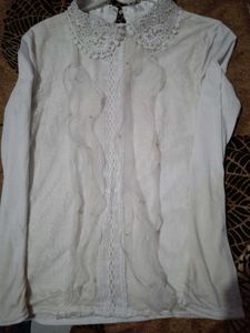 Elegant White Pearl Lace Top💗