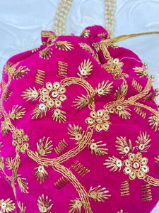 Beautiful Potli With Zari Work