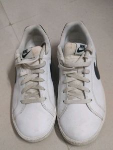 Nike Court Royale Shoes