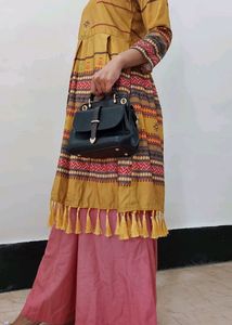 Yellow Design Dress Multiple wear. Size : M