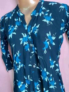 Women&#39;s Kurtis