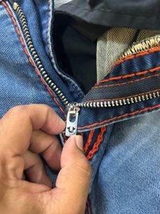 TRUE RELIGION JEANS ( 100% ORIGINAL)