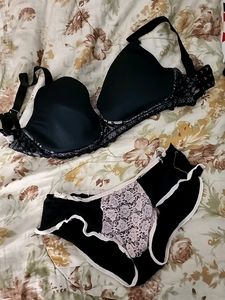 Lingerie Set Imported 🎀 Briefs And Bra