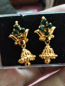 Gold & Emerald Jhumka Earrings