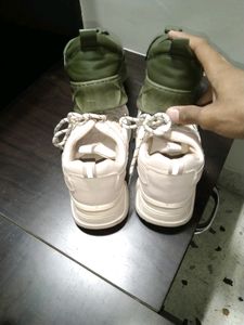 Ladies Pink Shoes