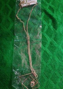 Trendy Chains Women