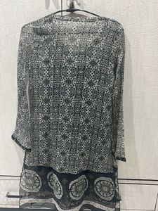 Elegant Embroidered Kurta