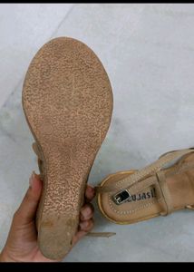 Nude Wedges Like New