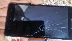 Used Smartphone - Cracked Screen