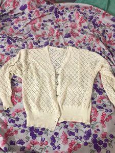 A Knitted Sweater Comfy Suitable For Summer Winter