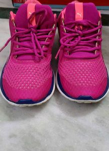 Puma Pink Sports Shoes