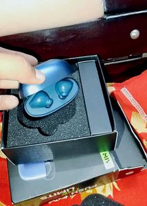 Mivi Earbuds - Blue