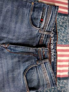 Distressed Wash Denim Jeans